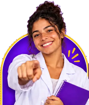 Estudante de jaleco branco apontando para você